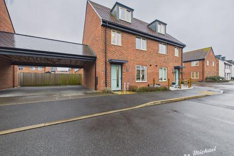 3 bedroom semi-detached house for sale, Axtell Way, Aston Reach