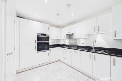 3 bedroom semi-detached house for sale, Axtell Way, Aston Reach