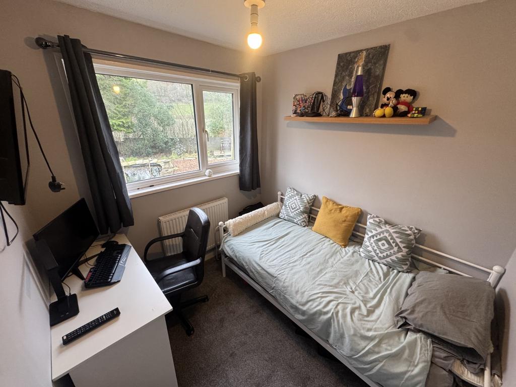 Rear Bedroom 4