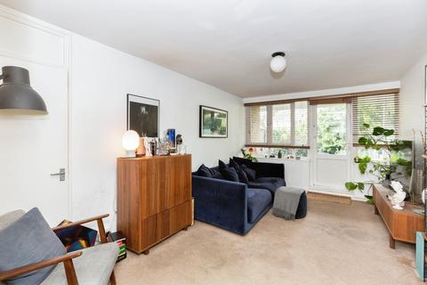 3 bedroom maisonette for sale, Clearbrook Way, London, E1