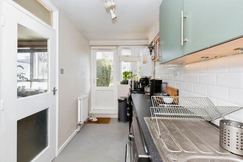 3 bedroom maisonette for sale, Clearbrook Way, London, E1