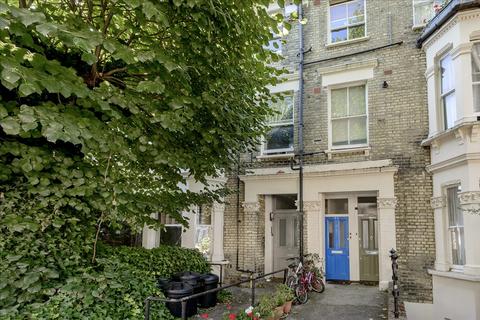 2 bedroom flat for sale, Beauclerc Road, Hammersmith W6