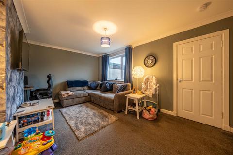 2 bedroom house for sale, Newhouse Road, Perth