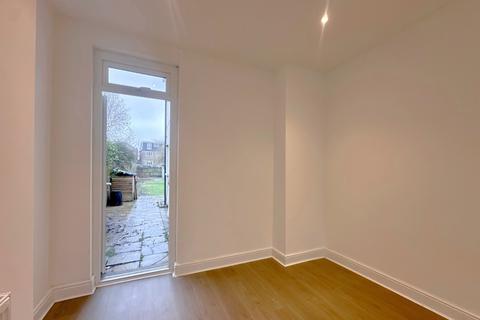 undefined, Elmers End Road, London, SE20