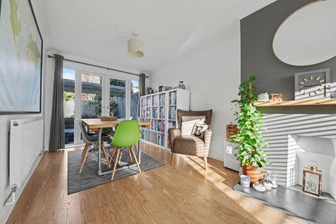 3 bedroom semi-detached house for sale, Broadwater Road, Southampton SO18