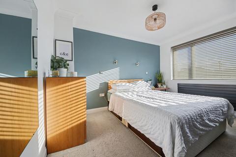3 bedroom semi-detached house for sale, Broadwater Road, Southampton SO18