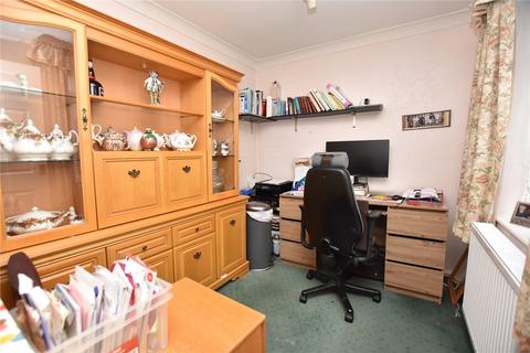 undefined, Farnham Croft, Leeds, West Yorkshire