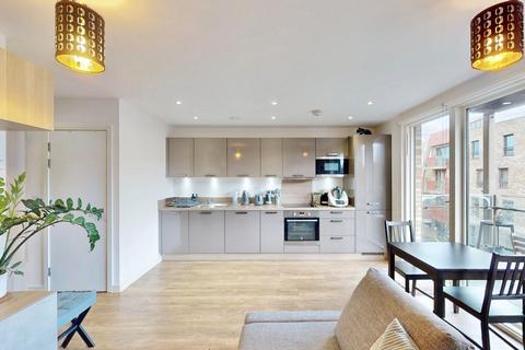 1 bedroom apartment for sale, Blackthorn House, Blondin Way, London, SE16