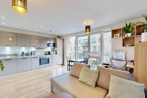 1 bedroom apartment for sale, Blackthorn House, Blondin Way, London, SE16