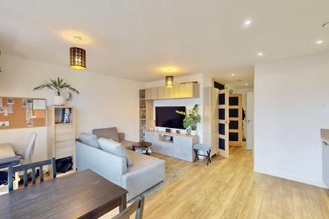1 bedroom apartment for sale, Blackthorn House, Blondin Way, London, SE16