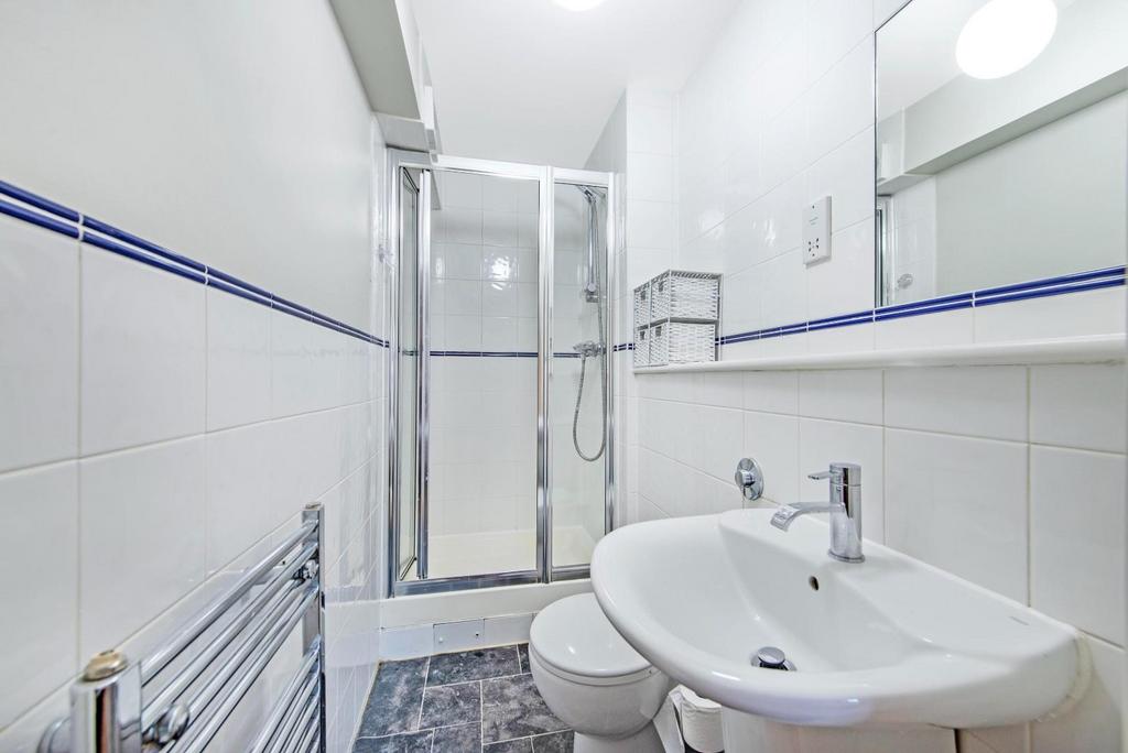 30620 hunters flat 3   10 quaker street 8 lo.jpg