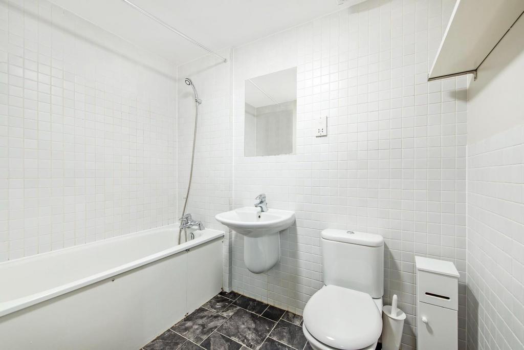 30620 hunters flat 3   10 quaker street 12 lo.jpg