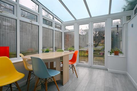 1 bedroom flat for sale, Tideswell Road, Eastbourne