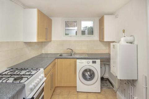 1 bedroom flat to rent, Bedford Road, London SW4