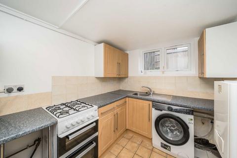 1 bedroom flat to rent, Bedford Road, London SW4