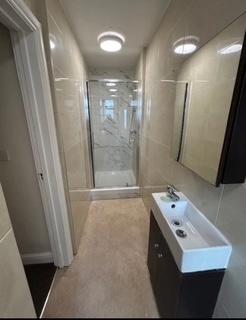 4 bedroom house to rent, West Way, Brent, NW10