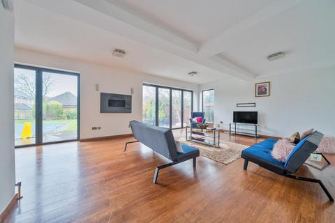 undefined, High Wycombe,  School Close,  Buckinghamshire,  HP11