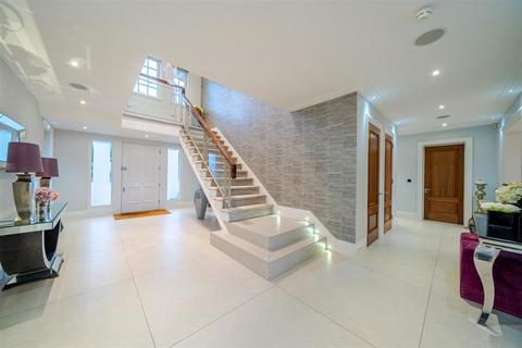 undefined, Prowse Avenue, Bushey WD23