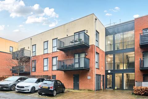 2 bedroom flat for sale, High Wycombe,  Buckinghamshire,  HP13