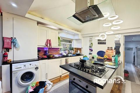 undefined, London Road, High Wycombe, Buckinghamshire, HP11