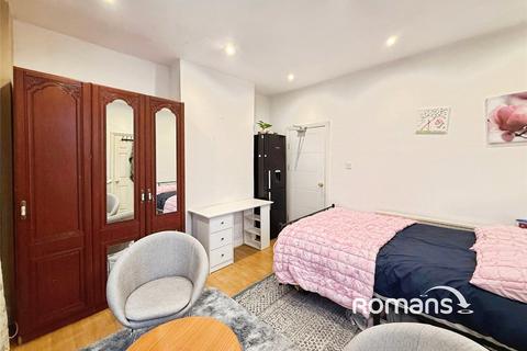 undefined, London Road, High Wycombe, Buckinghamshire, HP11