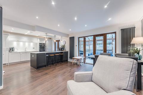 5 bedroom detached house for sale, Layer Close, Norwich