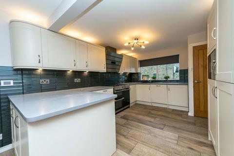 undefined, Gregory Drive, Kirkburton, HD8