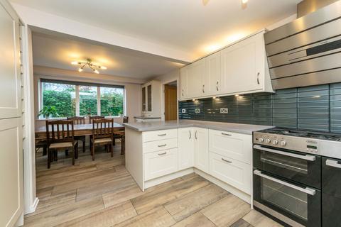 undefined, Gregory Drive, Kirkburton, HD8