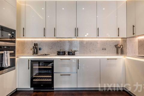 3 bedroom apartment to rent, Charles Clowes Walk, Nine Elms, SW11 7AG