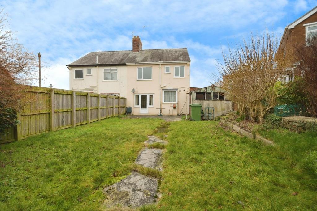 REAR GARDEN 03.jpg