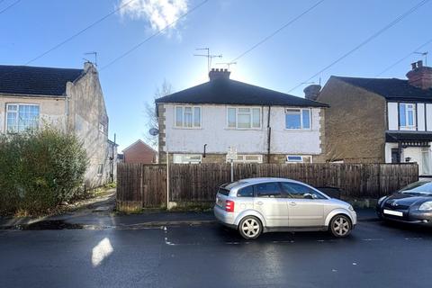 undefined, Courtenay Road, Woking GU21