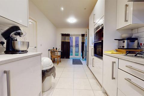 4 bedroom house for sale, Longhorn Drive, Milton Keynes MK8