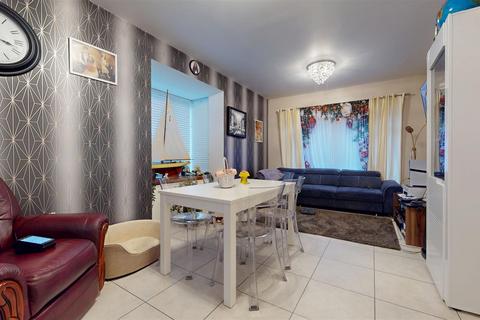 4 bedroom house for sale, Longhorn Drive, Milton Keynes MK8
