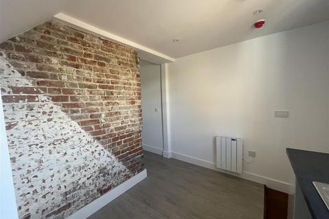 undefined, Wincheap, Canterbury CT1