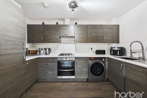 undefined, Springfield Gardens, Parkhead, Glasgow, G31 4HS