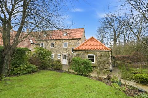 4 bedroom end of terrace house for sale, Parklands, Studley Roger, Ripon, HG4