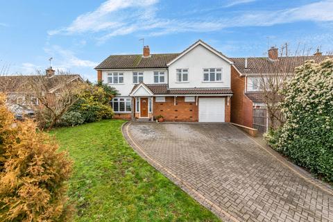 4 bedroom detached house for sale, Strathmore Crescent, Wombourne, WV5