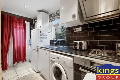 1 bedroom flat for sale, Chingford Road, London