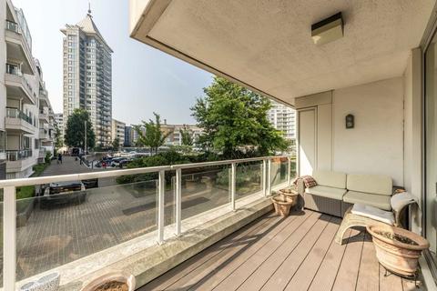 2 bedroom flat to rent, King's Quay, London SW10
