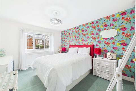 undefined, The Chestnuts, Southgate Street, Gloucester, Gloucestershire, GL1