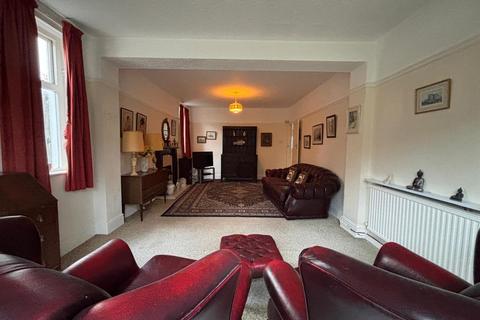 undefined, Heol Innes, Llanelli