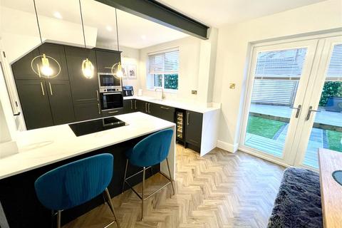 3 bedroom semi-detached house for sale, Alwyn Road, Darlington