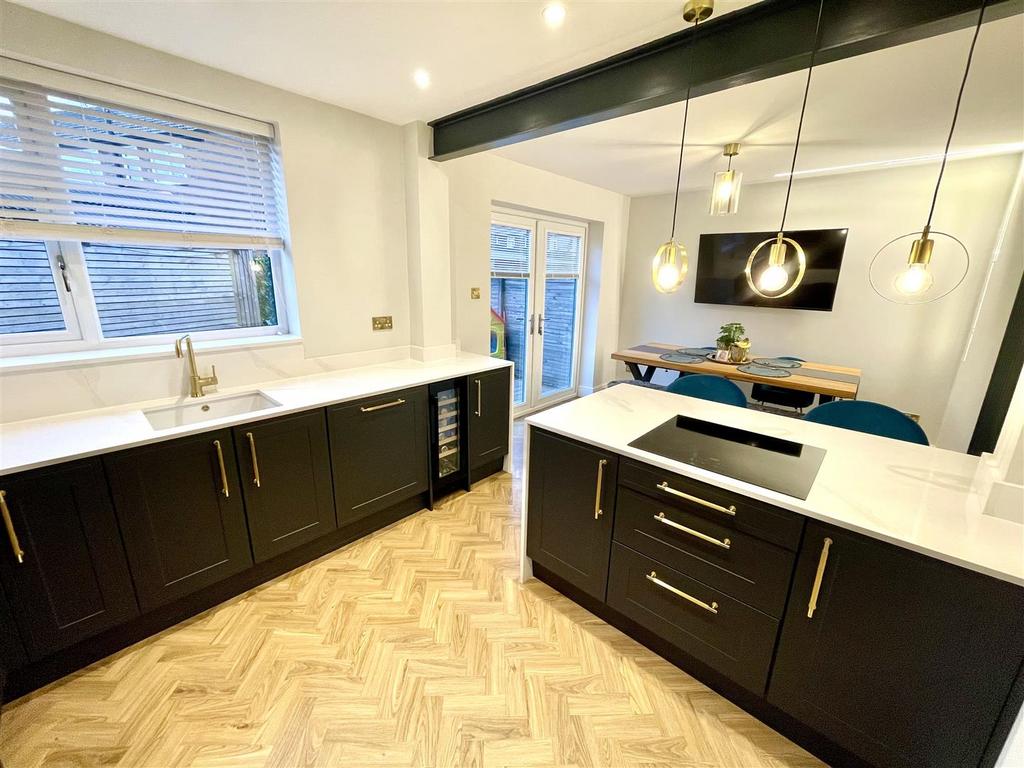 Kitchen / Diner