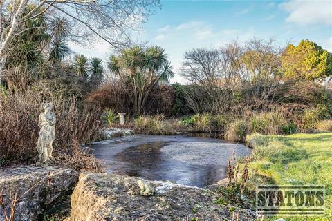 5 bedroom detached house for sale, The Ridgeway, Cuffley, Potters Bar, Hertfordshire, EN6