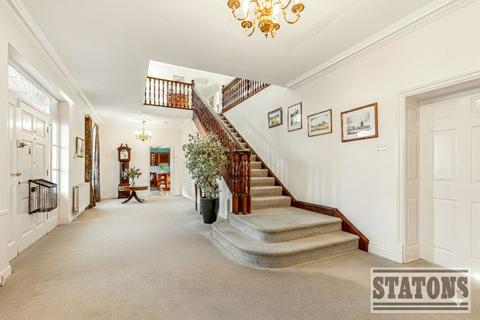 5 bedroom detached house for sale, The Ridgeway, Cuffley, Potters Bar, Hertfordshire, EN6