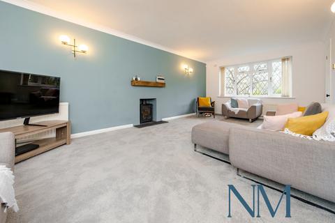 undefined, Worth, Crawley RH10