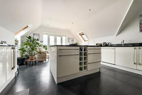 3 bedroom flat for sale, King Charles Street, Old Portsmouth