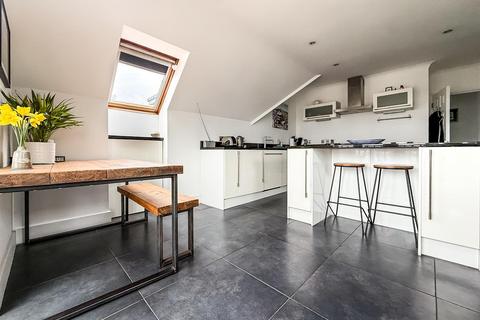 3 bedroom flat for sale, King Charles Street, Old Portsmouth