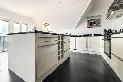 3 bedroom flat for sale, King Charles Street, Old Portsmouth