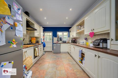 3 bedroom detached bungalow for sale, Hampton -in- Arden, Solihull B92